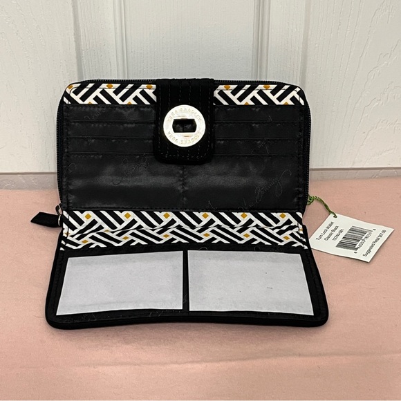 Vera Bradley Classic Black Turn Lock Wallet NWT - Picture 3 of 4